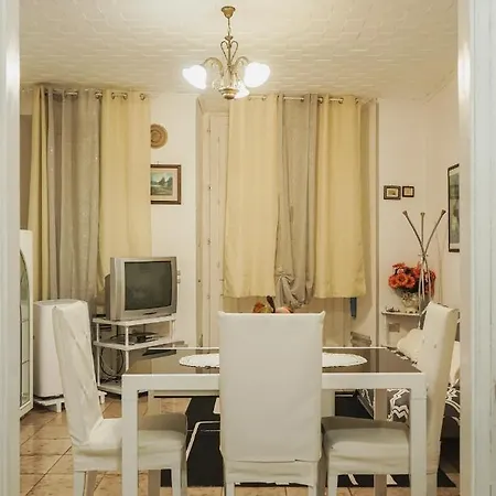 White House Centre דירה